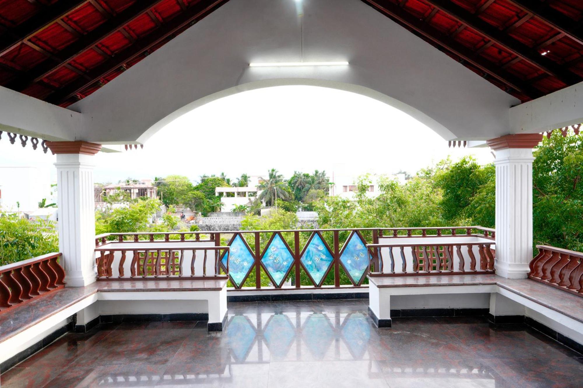 Bay Minaret Villa - Lavish 4Bhk Beach House At Ecr Uthandi Chennai Exterior photo