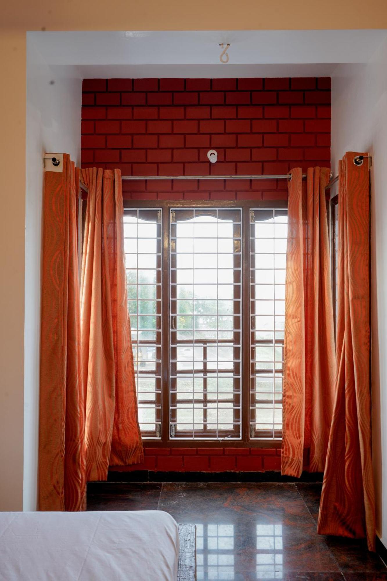 Bay Minaret Villa - Lavish 4Bhk Beach House At Ecr Uthandi Chennai Exterior photo